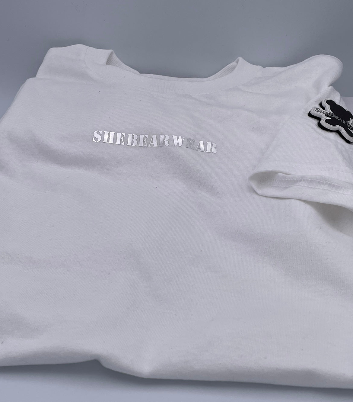 Silver SheBearWear Tag Short Sleeve T-Shirt (Grey)